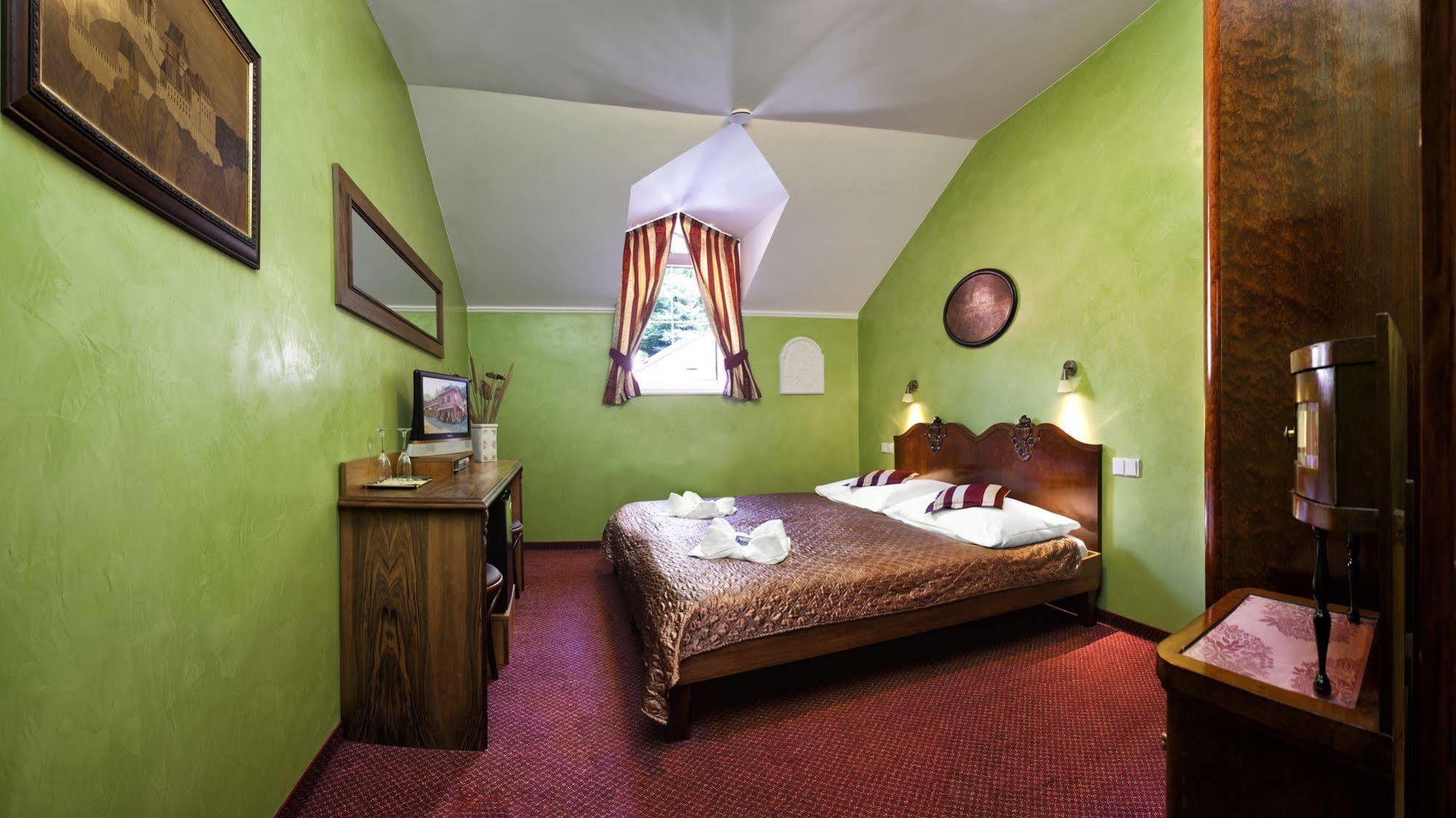 Hotel Karlstejn & Spa Экстерьер фото